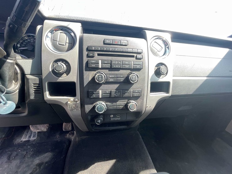 #5671-•-2012-f150-xlt-4x4-crew-cab-(has-wi-title)-image-51