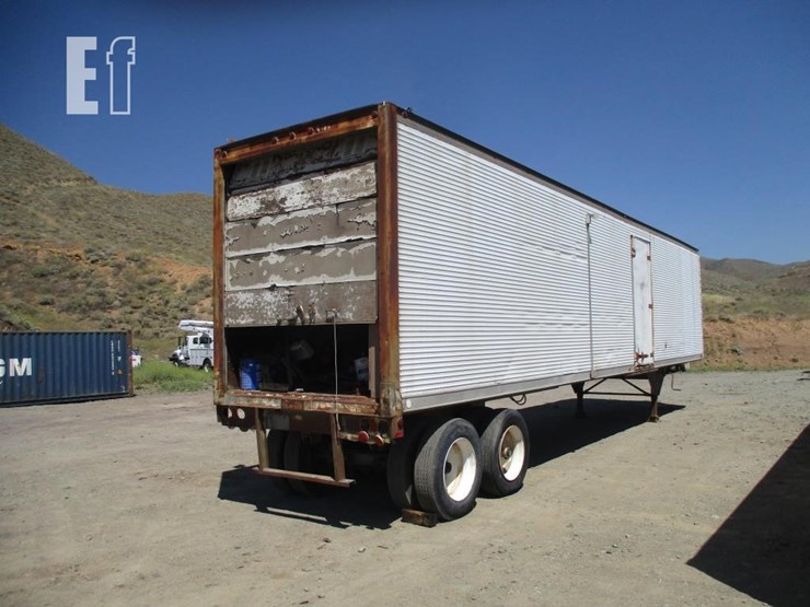 1974-trailmobile-van-trailer-image-4