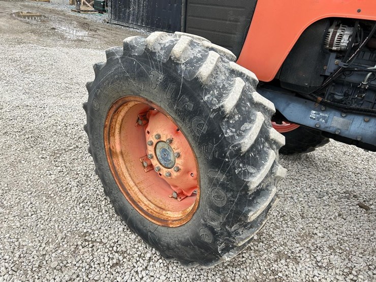 kubota-m105s-image-17