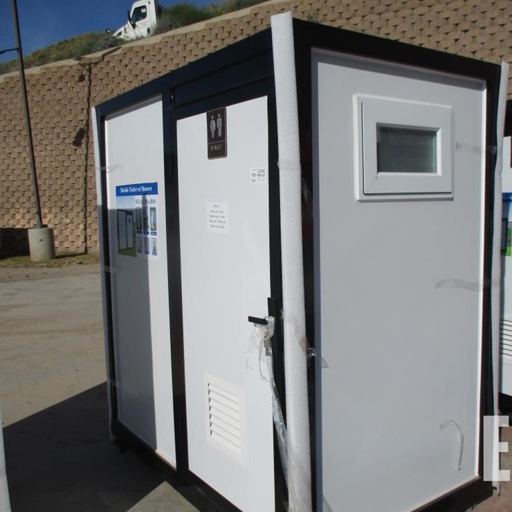 51" X 79" X 89" BATHROOM W/SHOWER