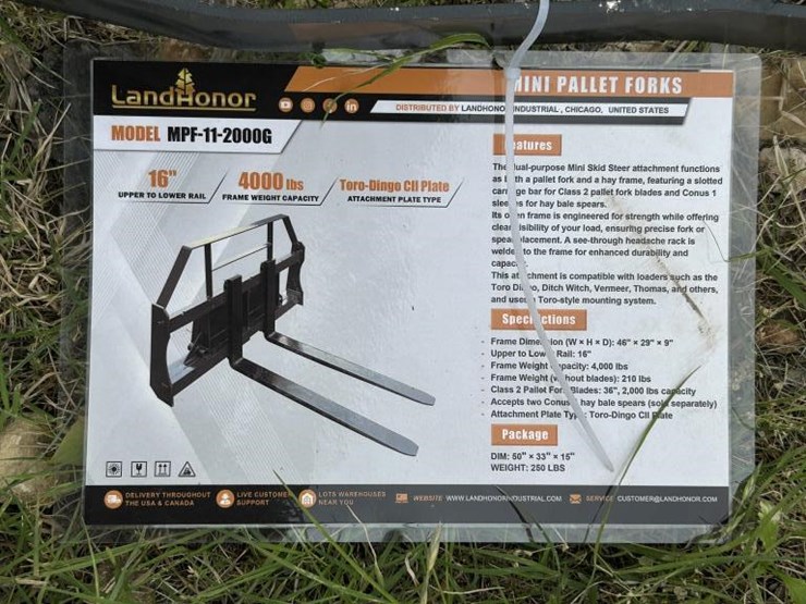 #117-•-16"-mini-skid-steer-pallet-forks-image-3