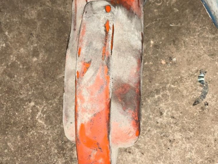 #235-•-hydraulic-pump,-tools,-and-parts-image-21