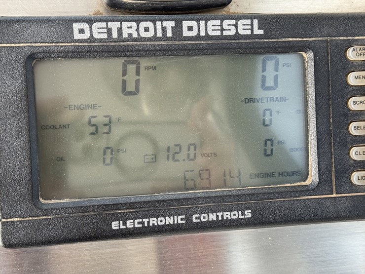 2011-cs&p-180k-scfh-10k-wp-nitrogen-pumper-mtd-on-2011-loadcraft-t/a-trailer-image-23