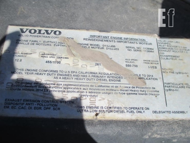 2015-volvo-10-image-7