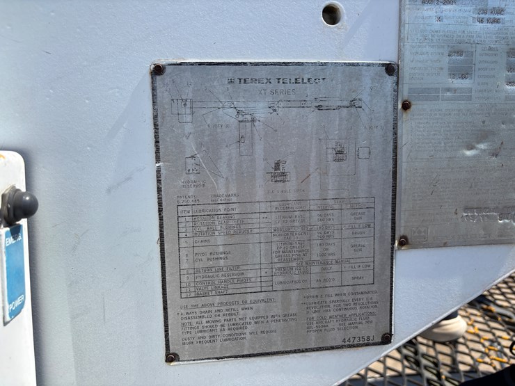 2010-ford-f750-image-35