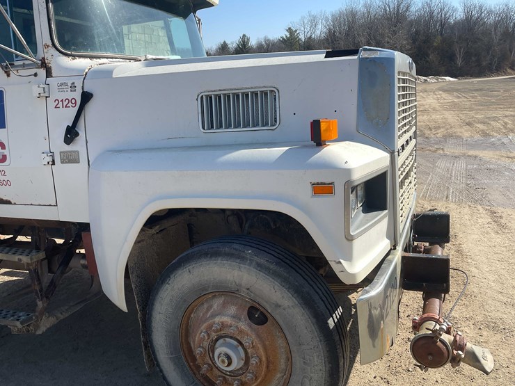 1987-ford-ltl9000-image-30