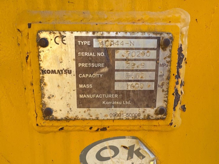 2021-komatsu-d71px-24-image-9