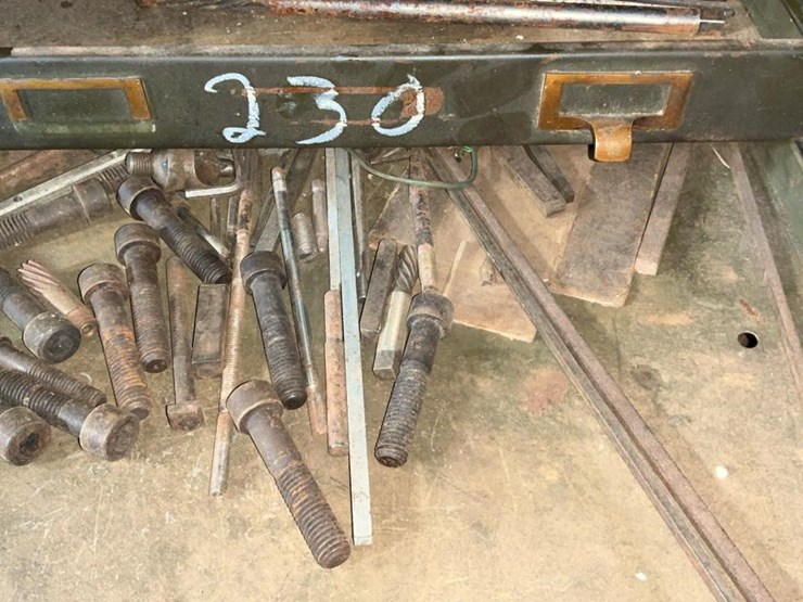 #230-•-tool-chest-and-rubber-sheet-image-12