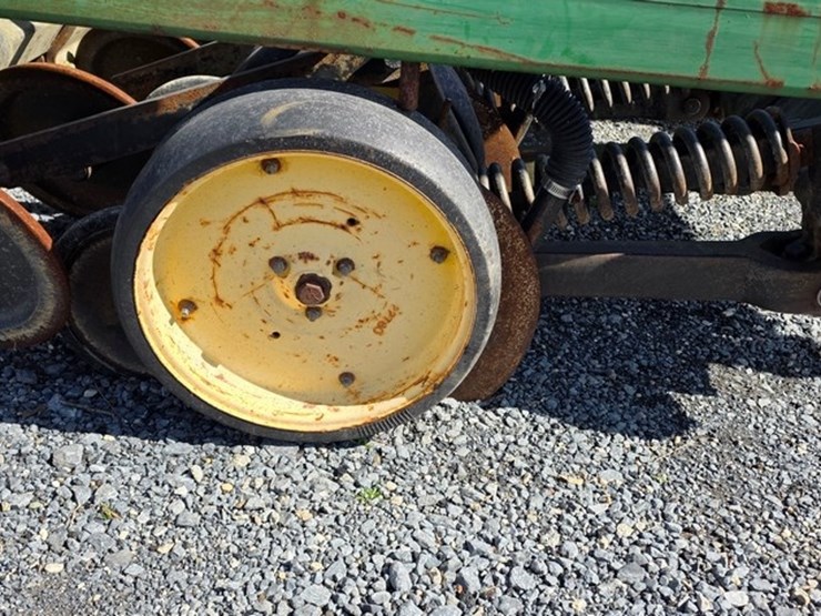 john-deere-750-image-26