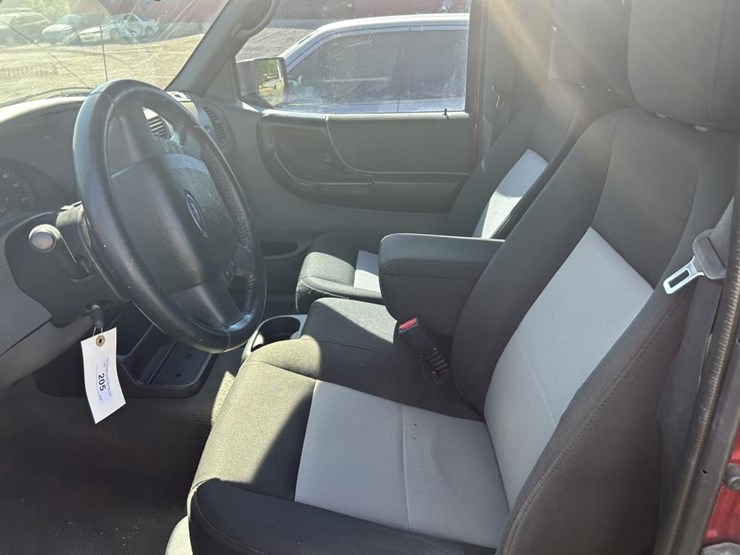 2011-ford-ranger-image-15