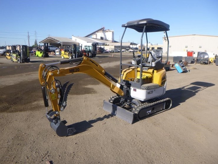 me20-hydraulic-excavator-image-1