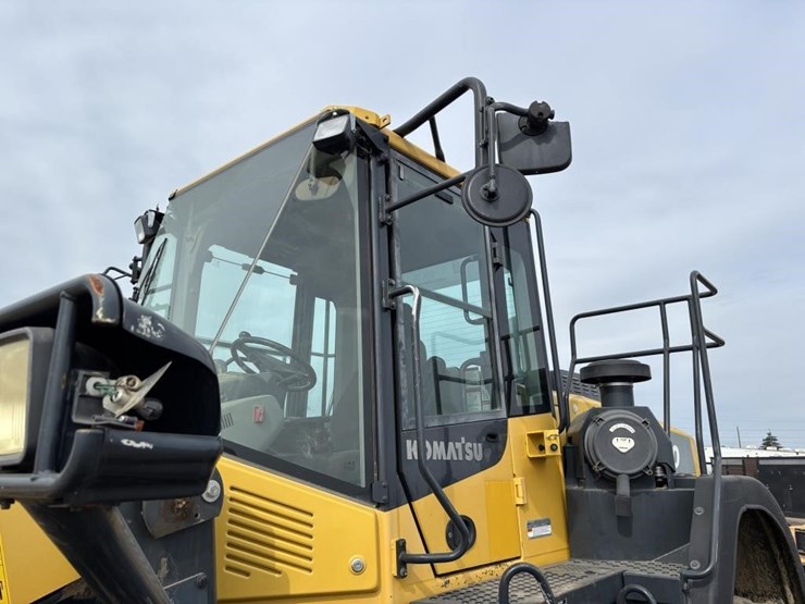 komatsu-wa380-8-image-28