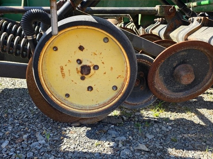 john-deere-750-image-13