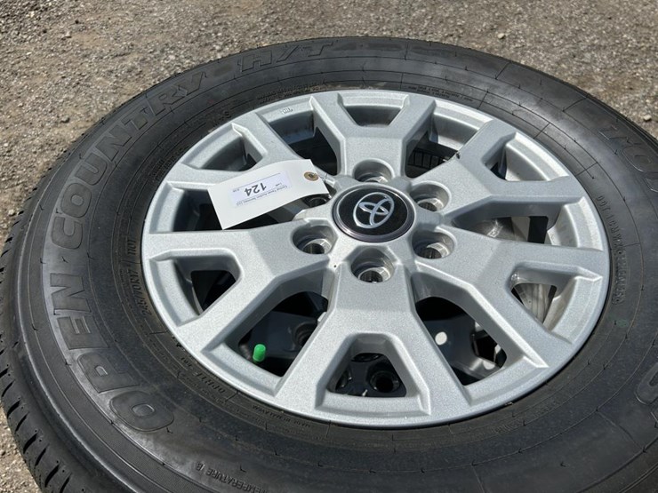 #124-•-(4)-toyota-17"-rims-&-tires-image-2