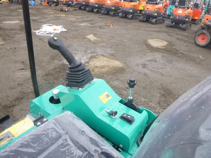 2025-agt-h15r-hydraulic-excavator-image-22