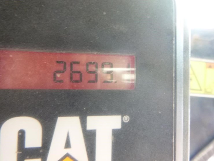 2009-caterpillar-246c-image-29