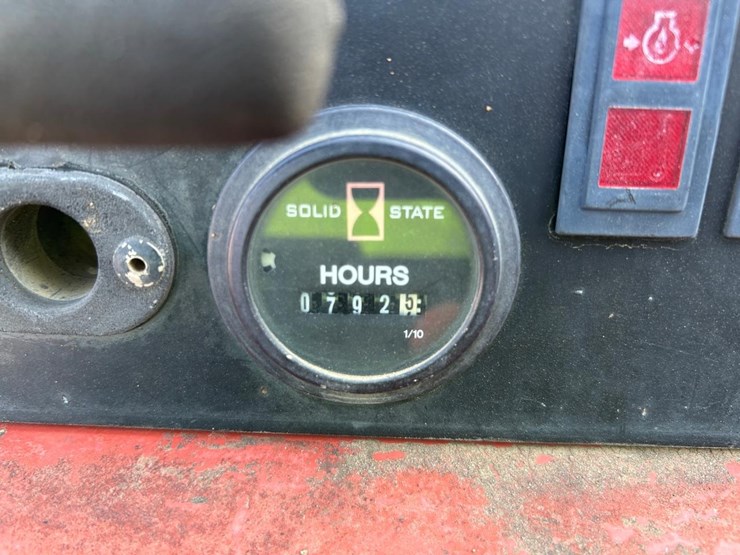 2017-ditch-witch-sk600-image-20