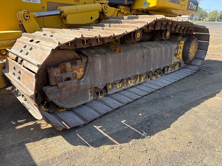 2021-komatsu-d71px-24-image-11