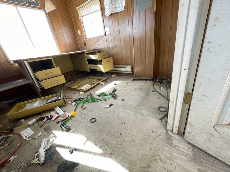 #5667-•-job-office-trailer-image-37