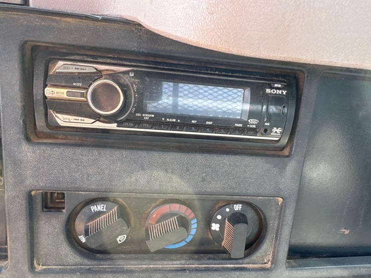 1999-international-4700-image-22