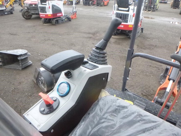 aboss-gh25-hydraulic-excavator-image-21