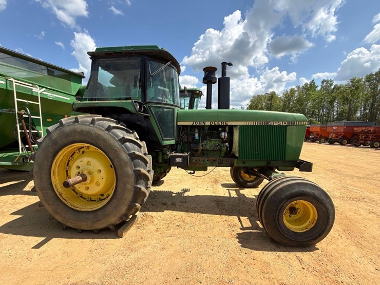 john-deere-4840-image-14