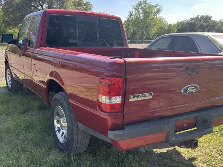 2011-ford-ranger-image-11