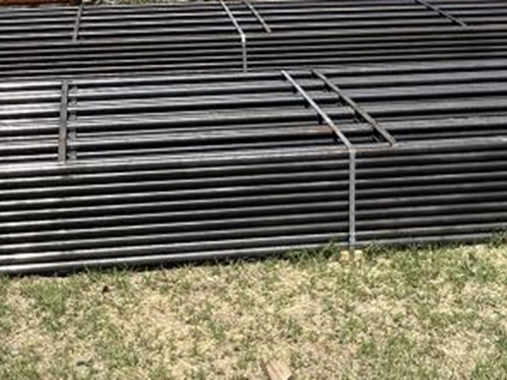 #121-•-(20)-continuous-fence-panels-w/-1-box-of-joints-image-2
