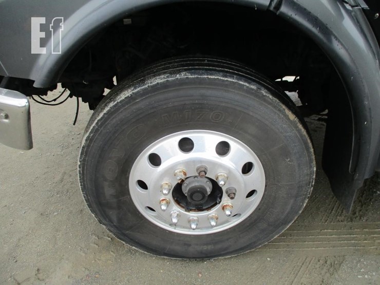 2008-sterling-l9500-image-21