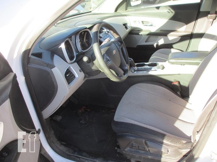 2016-chevrolet-equinox-ls-image-7