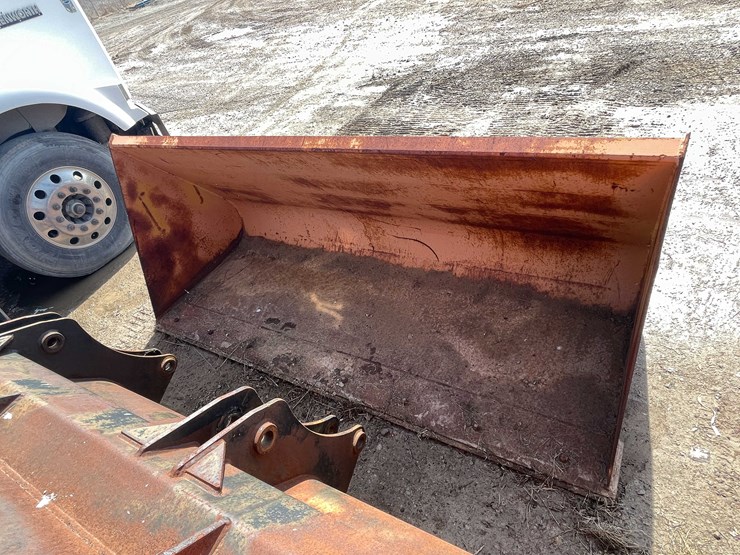 #5687-•-quick-attach-bucket-image-2