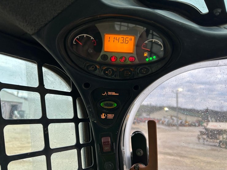 2020-bobcat-t770-image-24