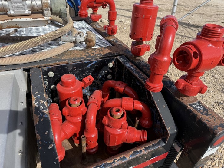 2011-cs&p-180k-scfh-10k-wp-nitrogen-pumper-mtd-on-2011-loadcraft-t/a-trailer-image-31