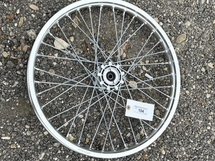 #104-•-15"-dirt-bike-rim-image-1