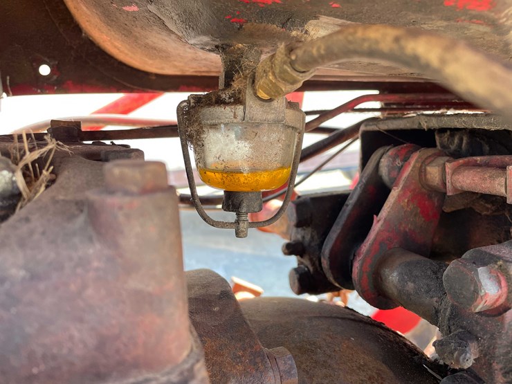 #5682-•-ih-cub-tractor-image-12