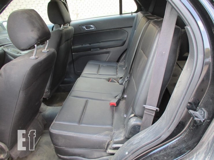 2014-ford-explorer-image-9