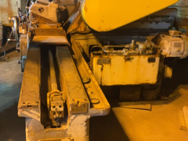 #208-•-norton-spindle-grinder-image-2