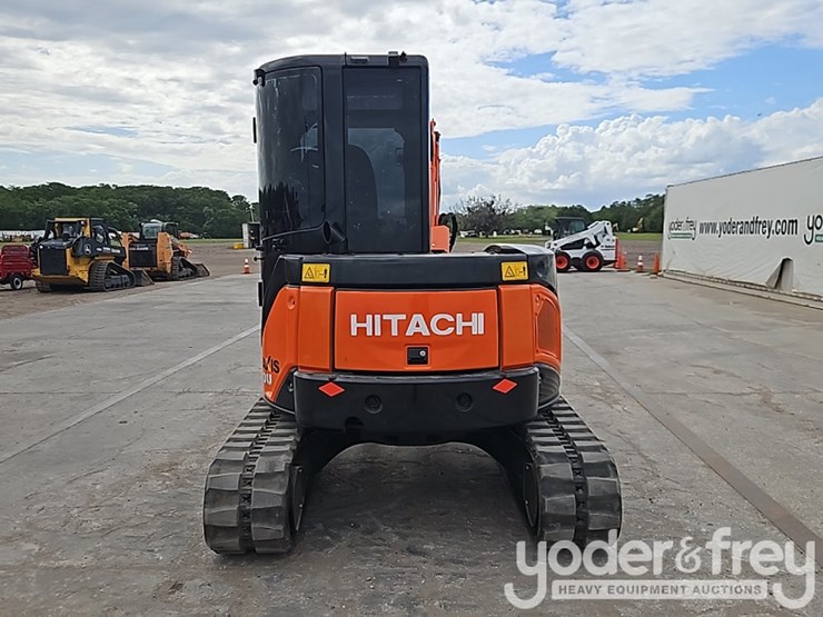 2011-hitachi-zx50u-3f-image-28
