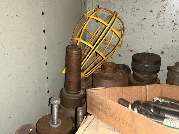 #231-•-parts-shelf-and-contents-image-32