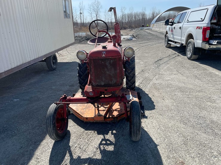 #5682-•-ih-cub-tractor-image-2