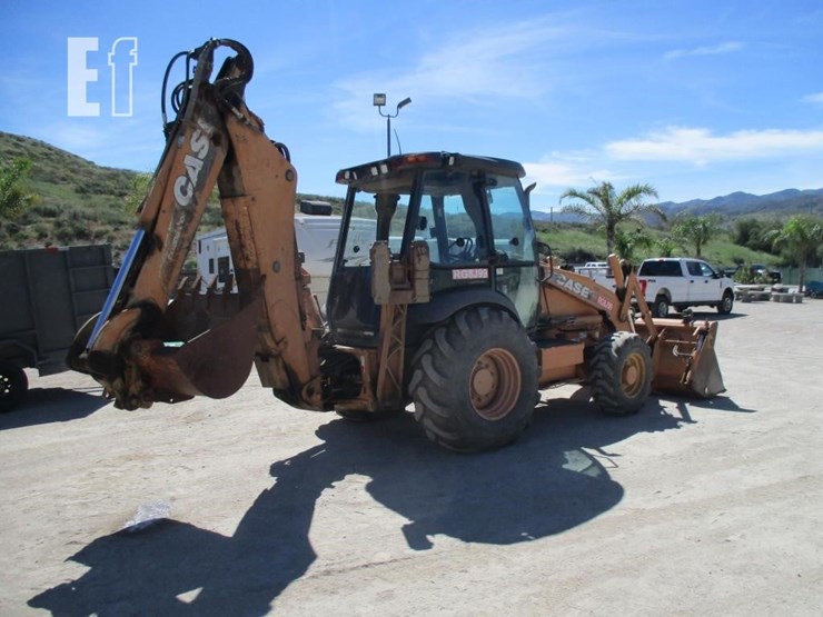 2015-case-580n-image-3