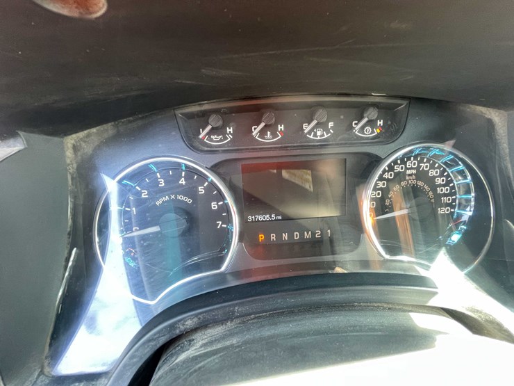 #5671-•-2012-f150-xlt-4x4-crew-cab-(has-wi-title)-image-83