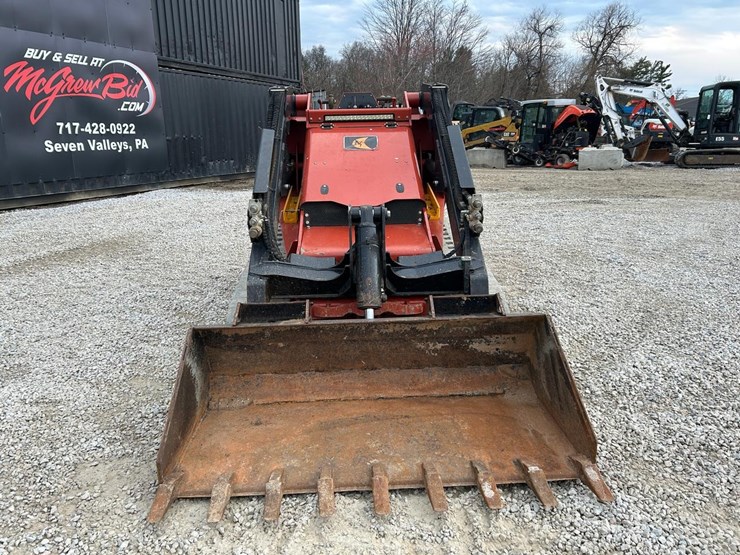2021-ditch-witch-sk3000-image-7