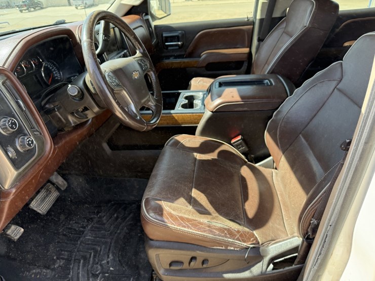 2014-chevrolet-silverado-1500-high-country-image-19