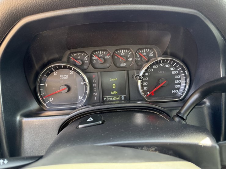 2016-chevrolet-silverado-3500hd-image-15