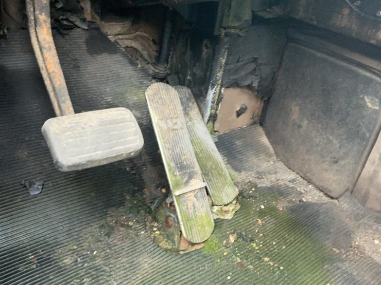 #303-•-mack-crane-truck-image-22