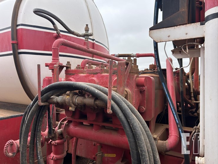 2004-peterbilt-357-image-8