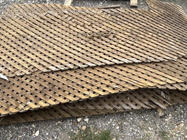 #85-•-lattice-bundle-up-to-4'x8'---multiple-sizes-image-1
