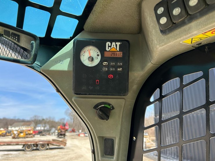 caterpillar-257d-image-20