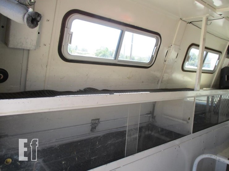 1992-ford-e350-image-15